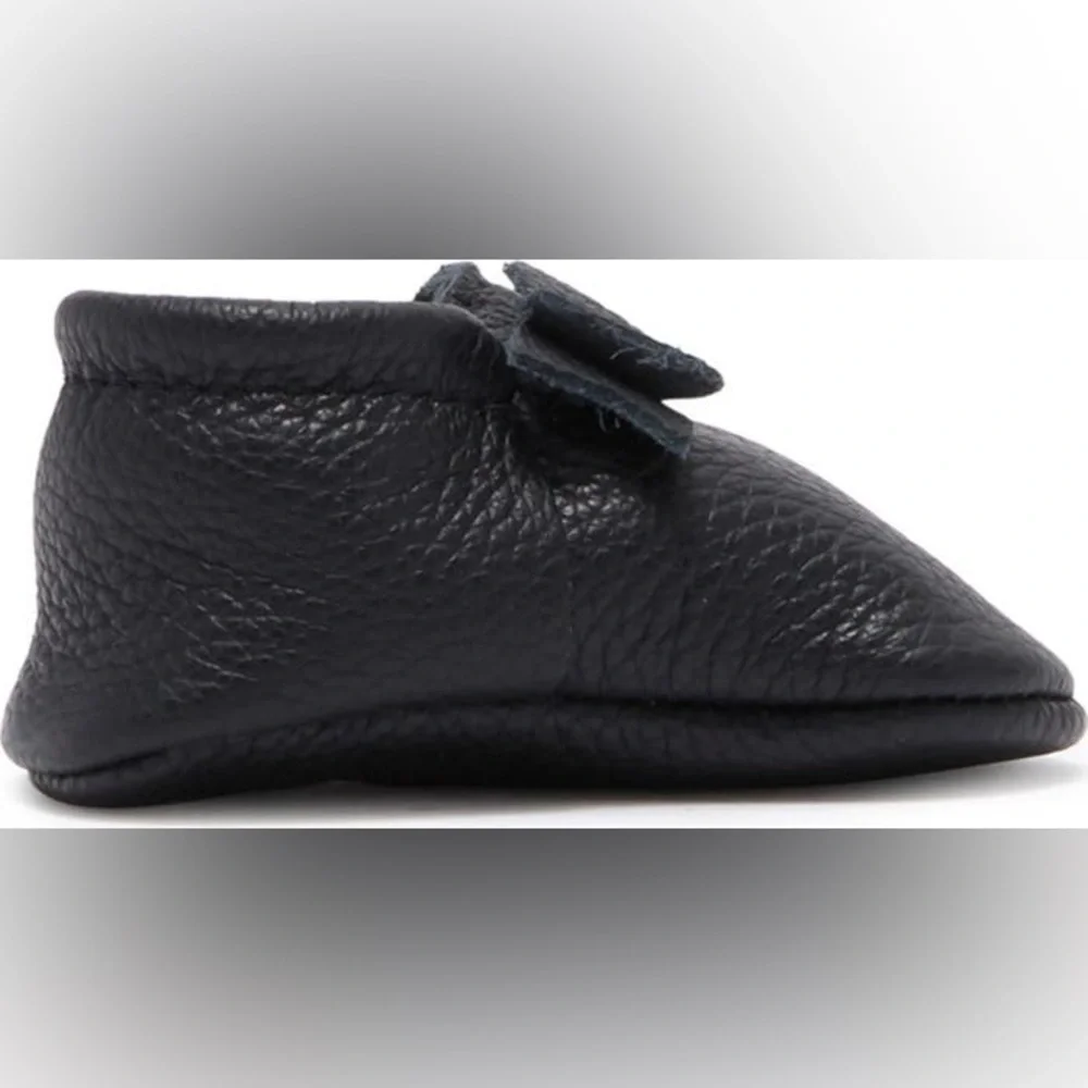 FRESHLY PICKED BOW MOCCASIN BABY SHOE ❤️IN STORES❤️